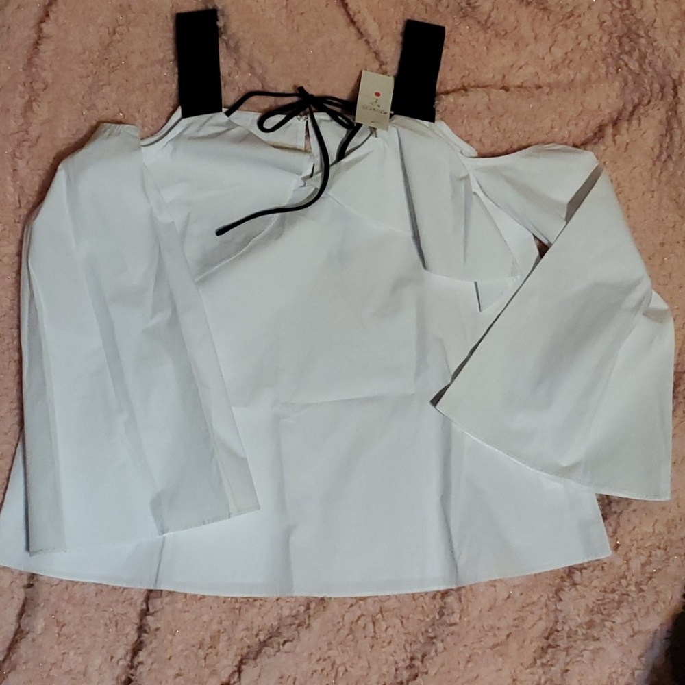 Black and white top
